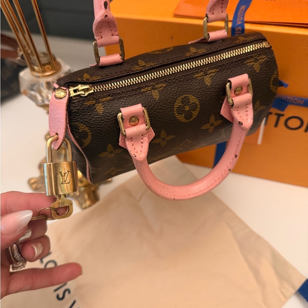 Louis Vuitton Mini Nano speedy - Picture 14 of 14